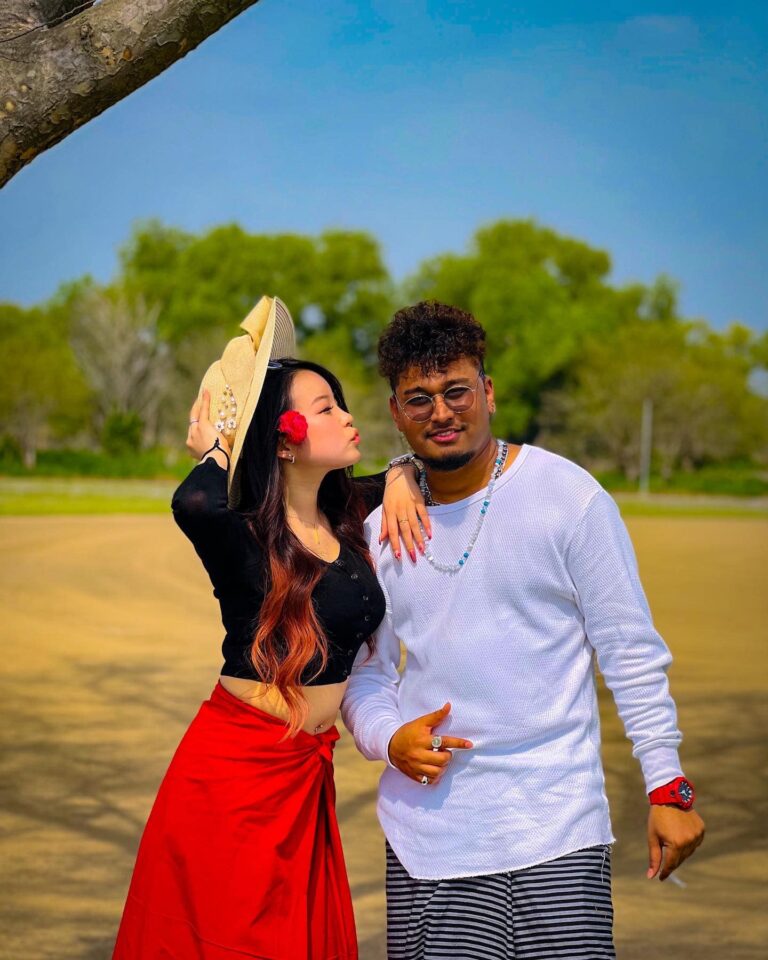 u